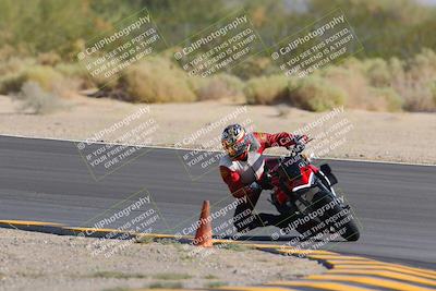 media/Oct-08-2022-SoCal Trackdays (Sat) [[1fc3beec89]]/Turn 10 (945am)/